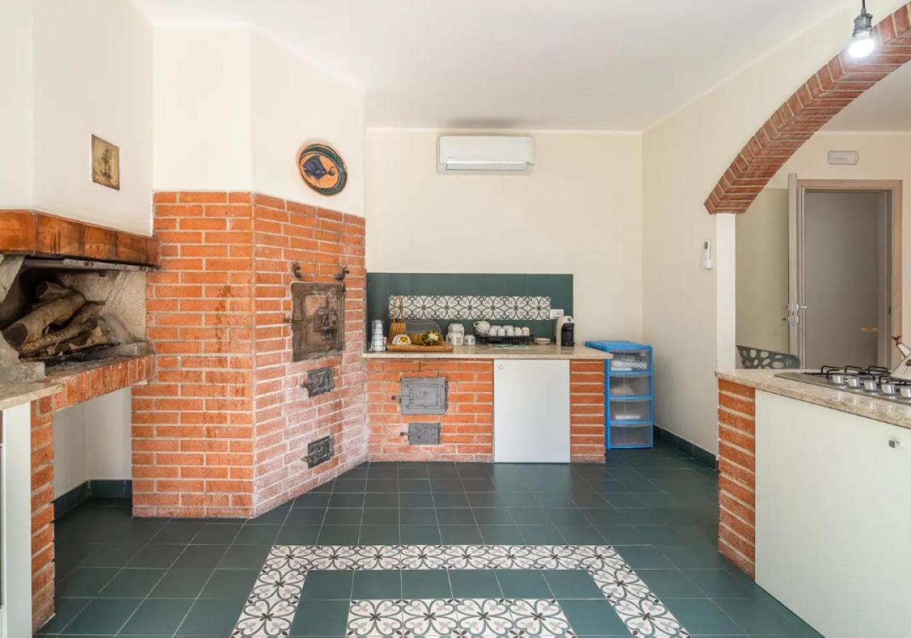 Zacchitella Garden House Villa Rosolini Bagian luar foto